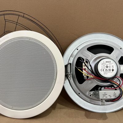 Loa âm trần Bosch LHM 0606/10 được chụp thực tế.jpg