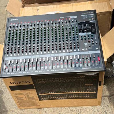 Bàn mixer Yamaha MGP24X 24 kênh