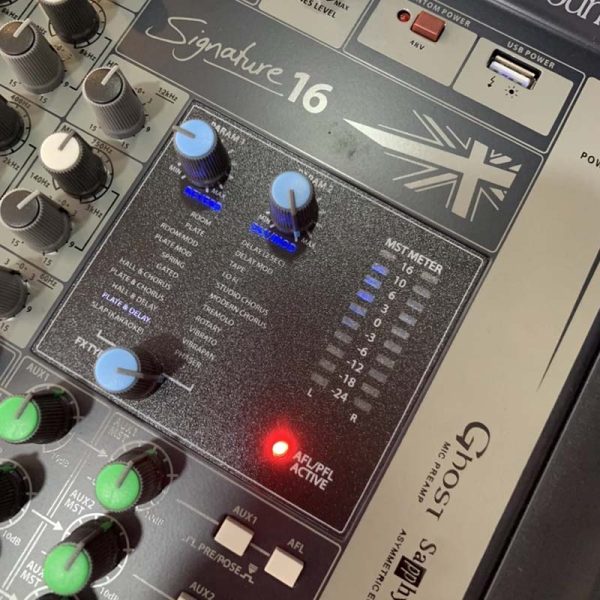 Logo Mixer Soundcraft Signature 16