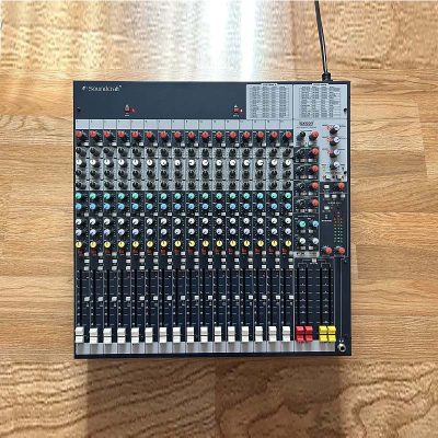 Mixer Soundcraft FX16II