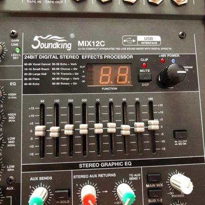 Bàn mixer Soundking MIX12C tích hợp EQ