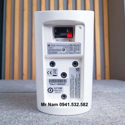 Mặt sau loa TOA F-03WT