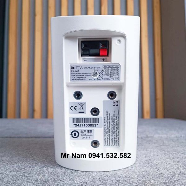 Mặt sau loa TOA F-03WT