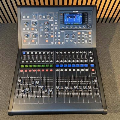 Mixer Midas M32r Live