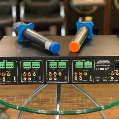 Các cổng kết nối của amply đa vùng SUMICO SU 4CL