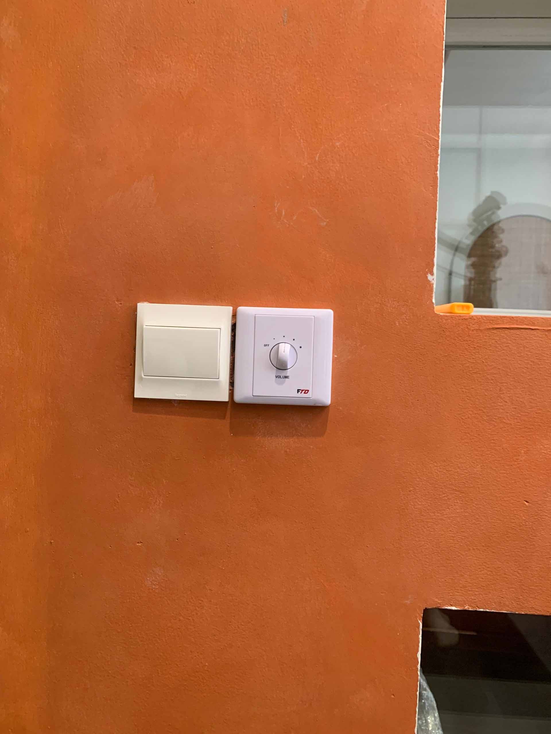 Chiết áp chỉnh âm lượng từng khu cho spa
