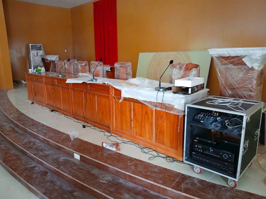 Lắp đặt hệ thống âm thanh hội trường Xã Bình Trị
