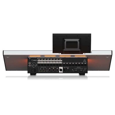 Các cổng kết nối của Behringer WING