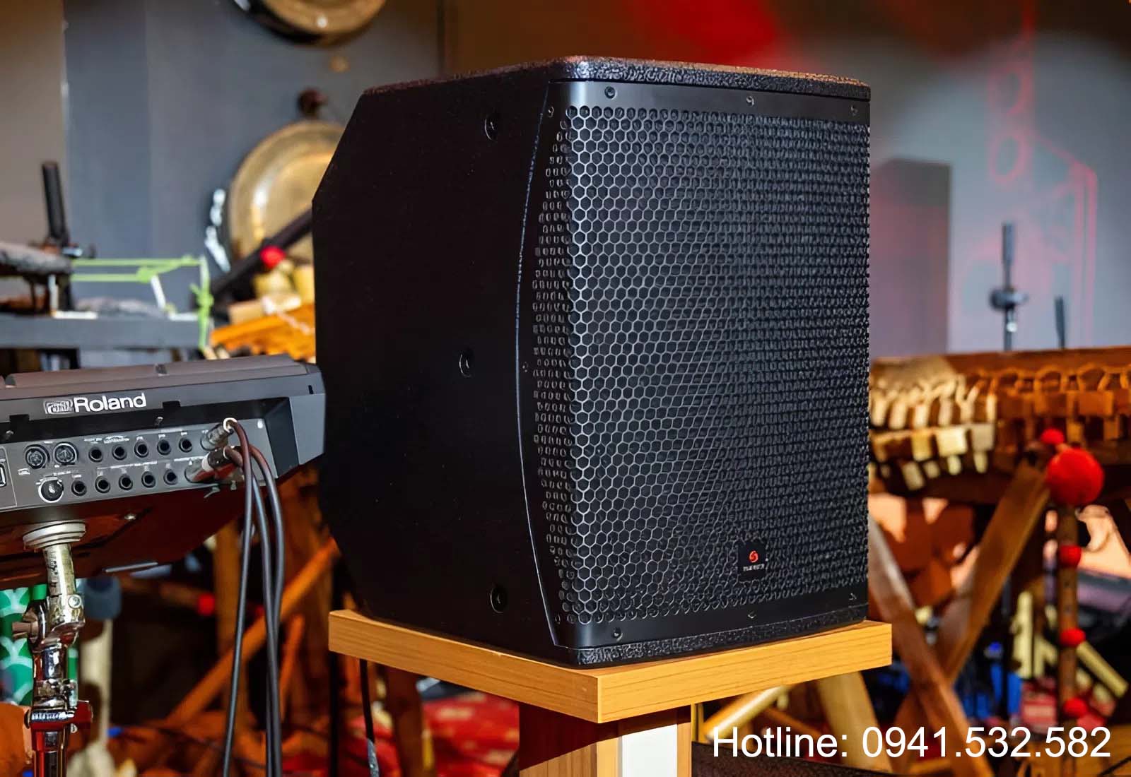 EUROTECH CO65 loa treo tường