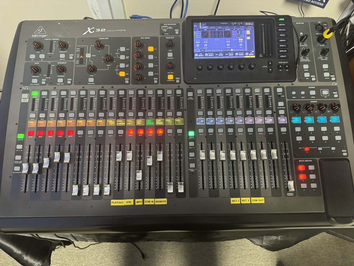 Behringer x32