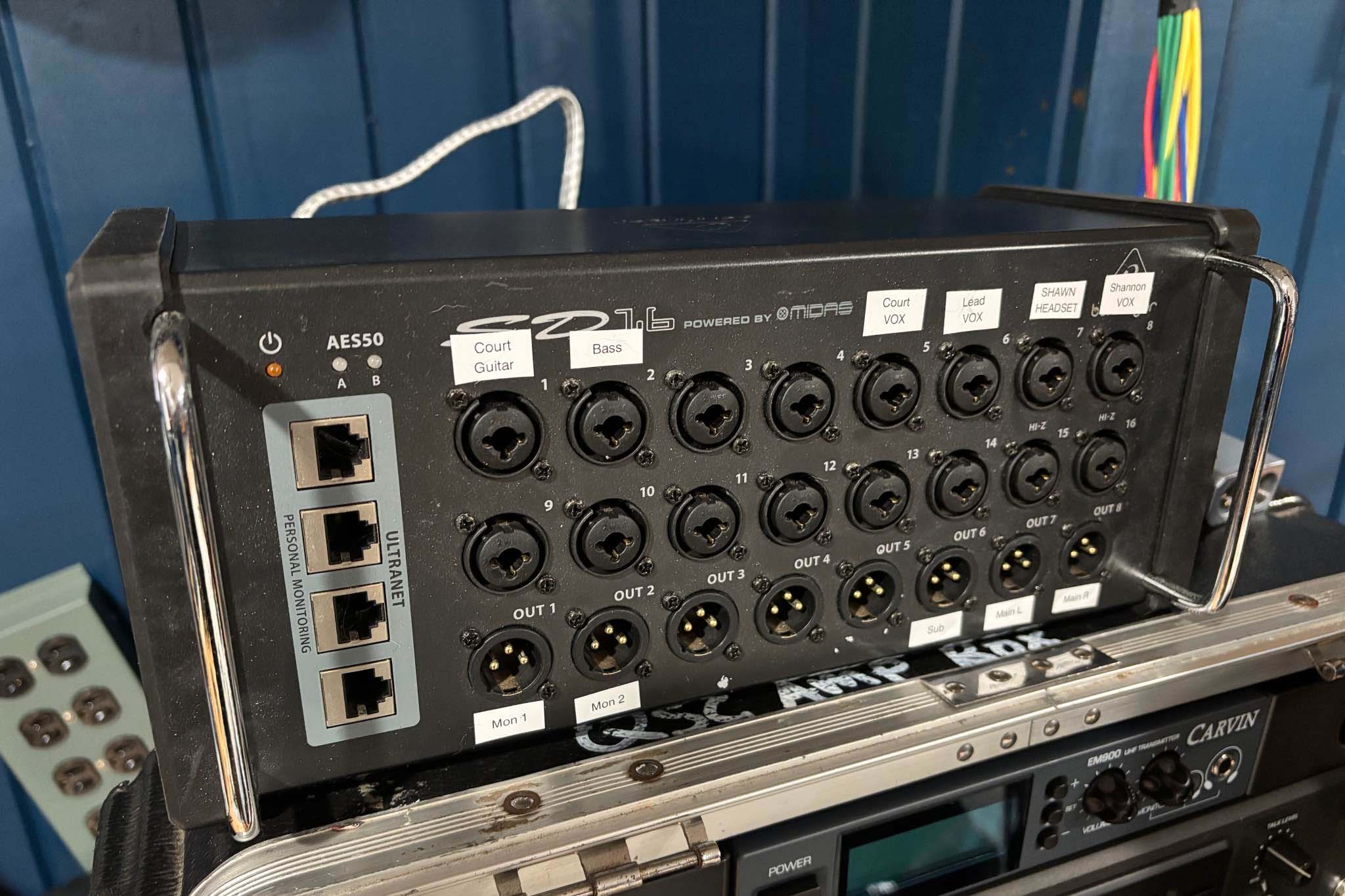 Behringer SD16 Behringer SD16