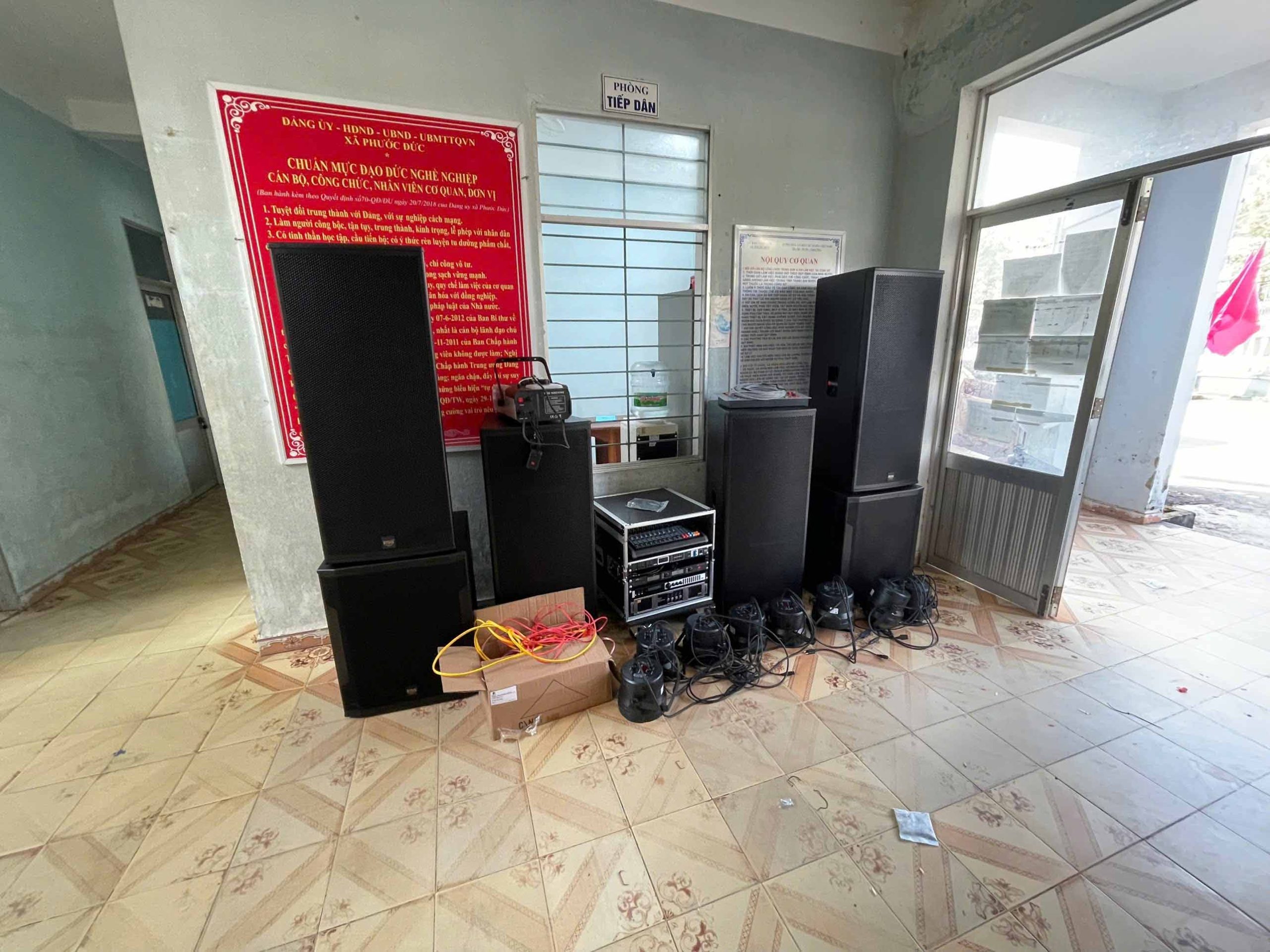Lắp đặt dàn âm thanh văn nghệ ngoài trời cho xã Phước Đức